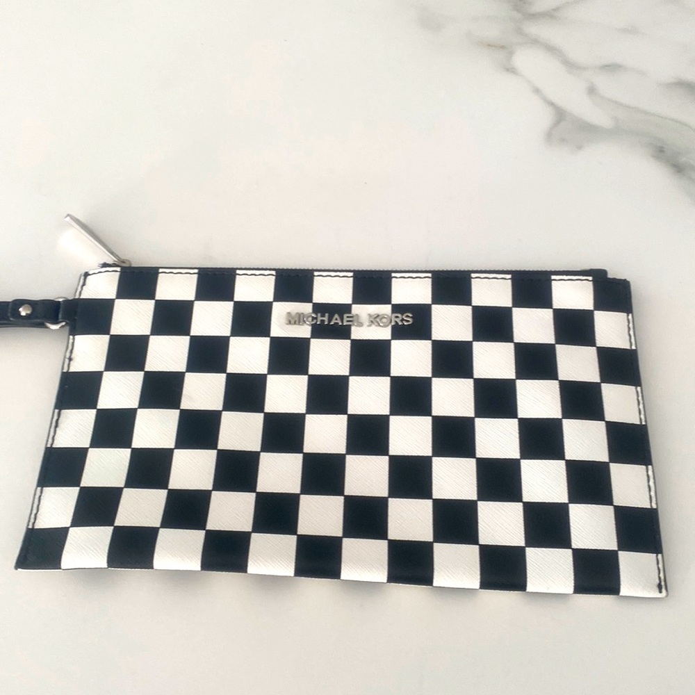 MK WRISTLET
